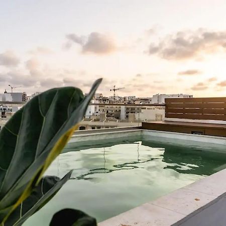 Luxurious & Stylish Penthouse With Private Pool Apartman Msida Kültér fotó