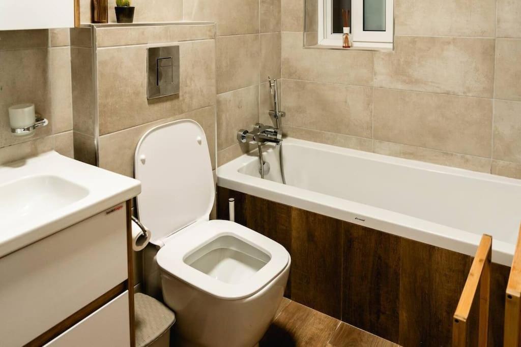 Luxurious & Stylish Penthouse With Private Pool Apartman Msida Kültér fotó
