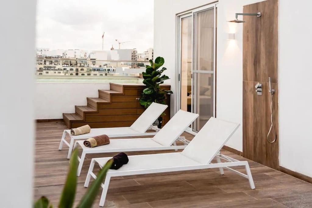Luxurious & Stylish Penthouse With Private Pool Apartman Msida Kültér fotó
