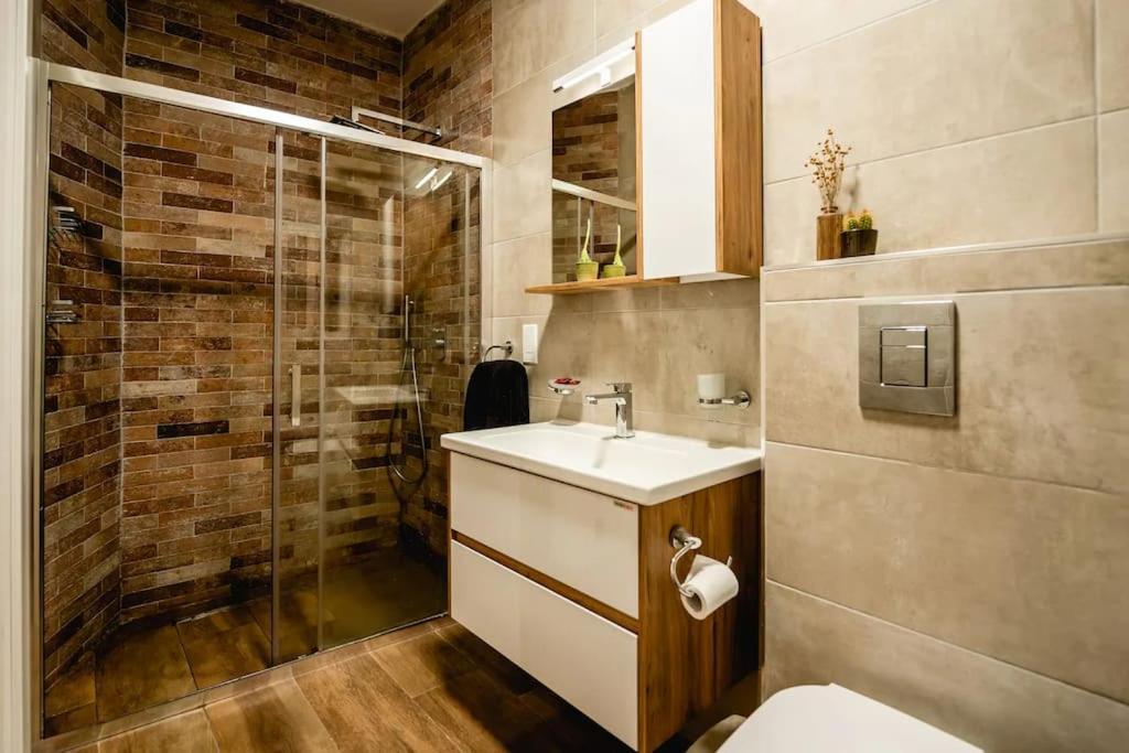 Luxurious & Stylish Penthouse With Private Pool Apartman Msida Kültér fotó